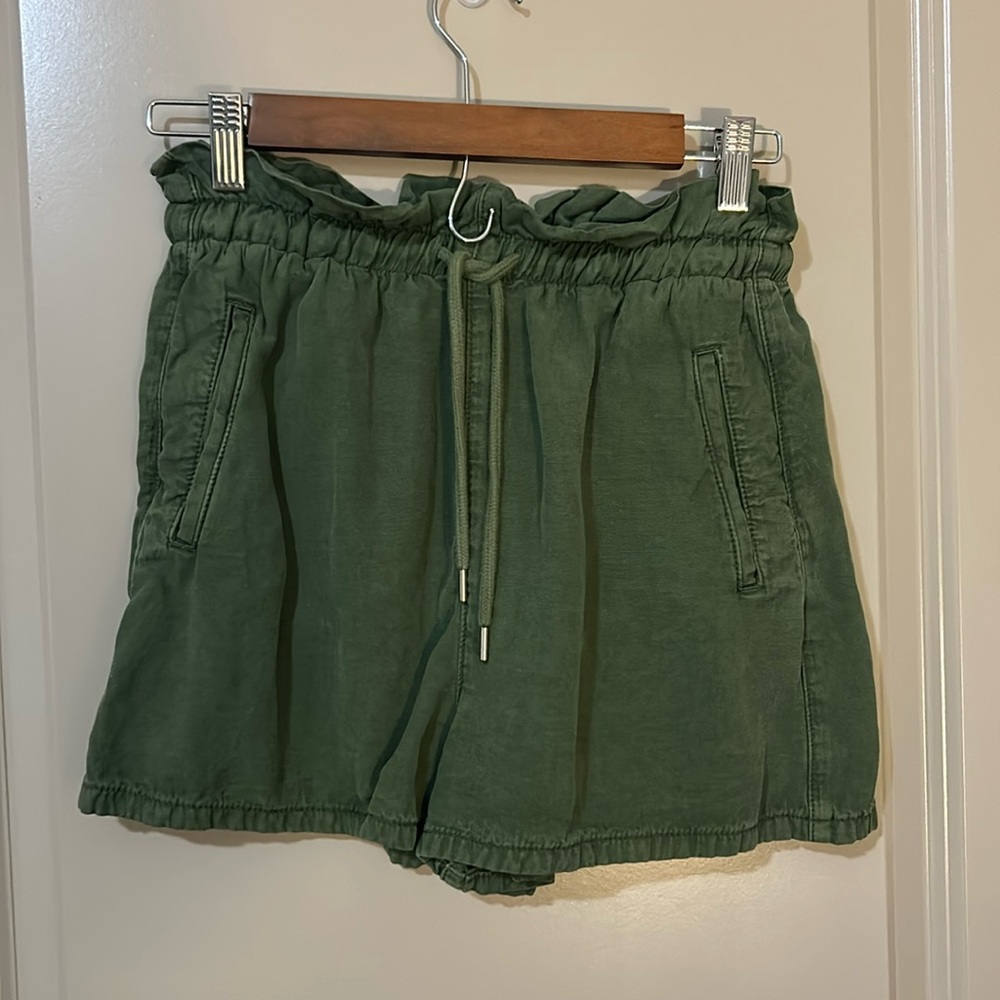 BDG Paper Bag Ruffle Shorts